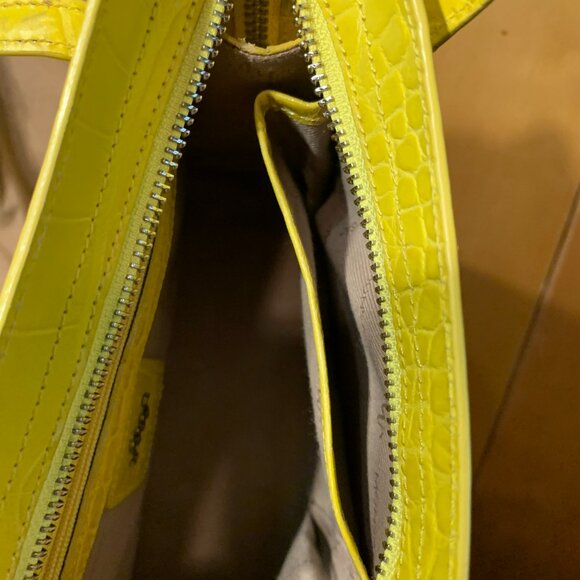 Vintage Monsac Bright Yellow crocodile embossed Handbag EUC - Picture 10 of 11